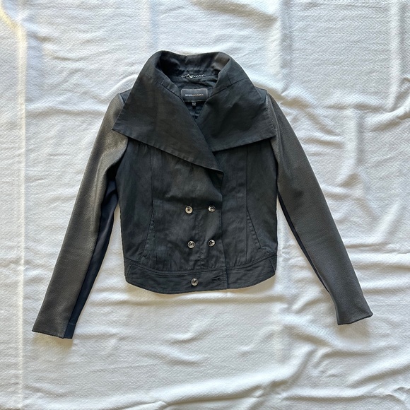 BCBG MaxAzria Cropped Blazer/Jacket, XS, Black - Picture 5 of 12